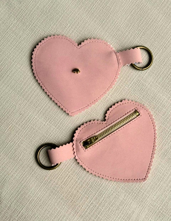 CHARM MONEDERO CORAZÓN ROSA