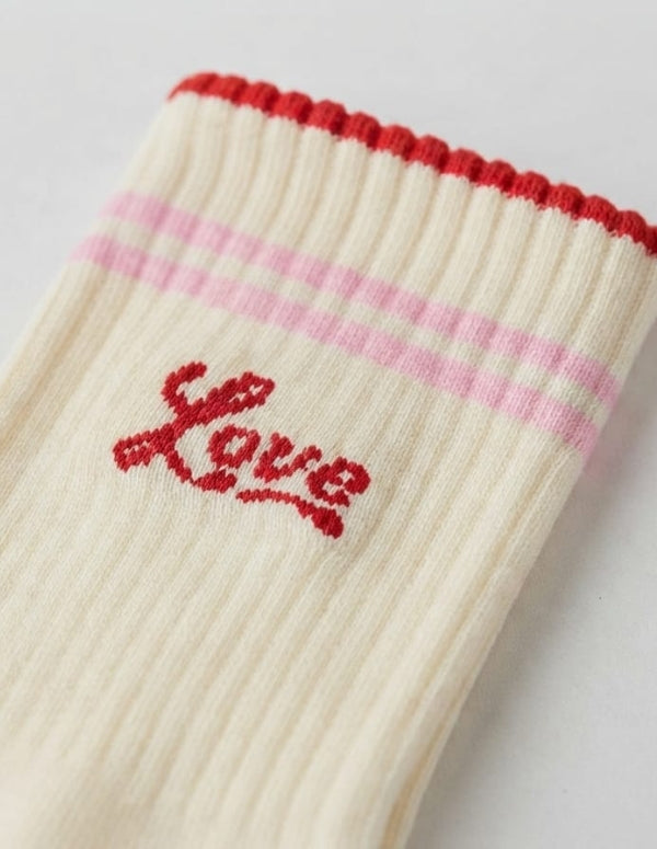 MEDIAS LOVE