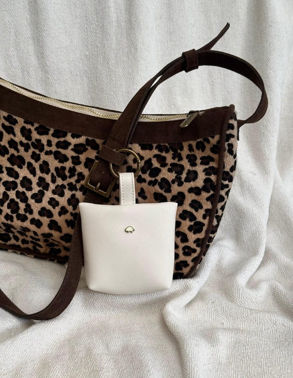 CHARM MONEDERO BEIGE