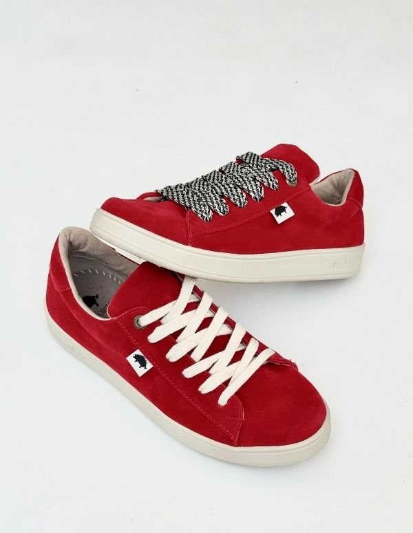 SIMPLE BASIC ROJO VELVET