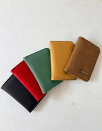 PORTAPASAPORTE AMARILLO