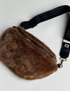 FANNY PACK PELUDO CAFÉ
