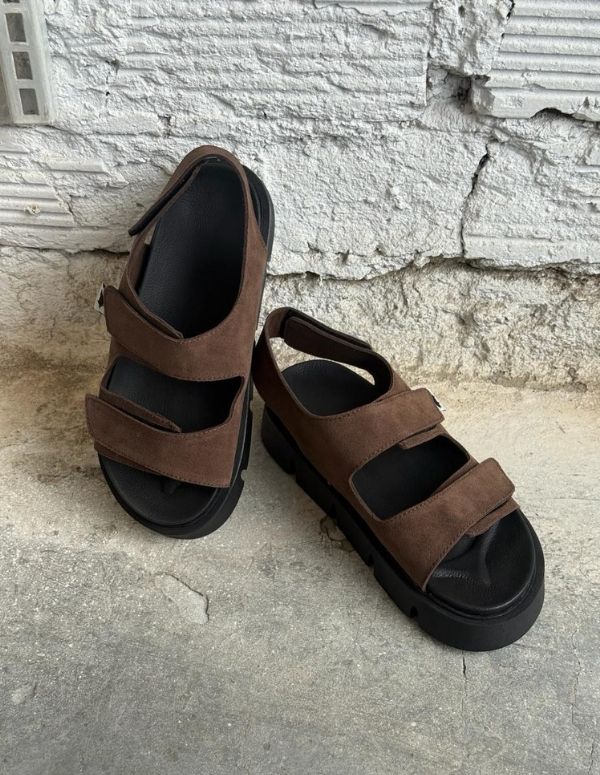 SANDALIAS COMFY CAFÉ OSCURO